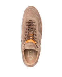 braune Wildleder niedrige Sneakers von Tod's