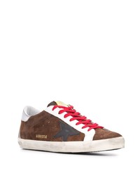 braune Wildleder niedrige Sneakers von Golden Goose