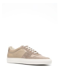 braune Wildleder niedrige Sneakers von Common Projects