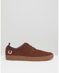 braune Wildleder Turnschuhe von Fred Perry