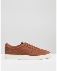 braune Wildleder Turnschuhe von Fred Perry