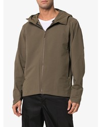 braune Windjacke von Arc'teryx Veilance