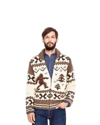brauner Pullover mit einem Reißverschluß mit Norwegermuster