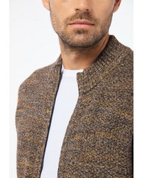 brauner Pullover mit einem Reißverschluß von Pierre Cardin