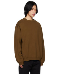 brauner Pullover mit einem Rundhalsausschnitt von Studio Nicholson