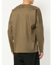 brauner Pullover mit einem Rundhalsausschnitt von Kazuyuki Kumagai