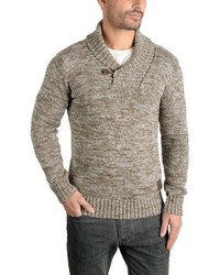 brauner Pullover mit einem Schalkragen von Solid