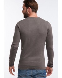 brauner Pullover mit einem V-Ausschnitt von Petrol Industries