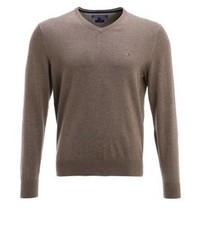 brauner Pullover mit einem V-Ausschnitt von Tommy Hilfiger