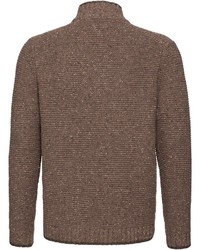 brauner Pullover mit einem zugeknöpften Kragen von LUIS STEINDL