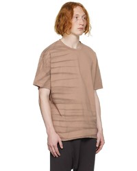 braunes bedrucktes T-Shirt mit einem Rundhalsausschnitt von FREI-MUT