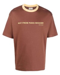 braunes bedrucktes T-Shirt mit einem Rundhalsausschnitt von Drôle De Monsieur