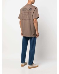 braunes bedrucktes T-Shirt mit einem Rundhalsausschnitt von Filson