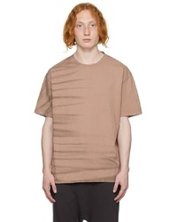 braunes bedrucktes T-Shirt mit einem Rundhalsausschnitt von FREI-MUT