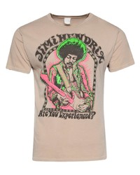 braunes bedrucktes T-Shirt mit einem Rundhalsausschnitt von MadeWorn