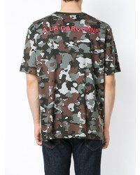 braunes Camouflage T-Shirt mit einem Rundhalsausschnitt von À La Garçonne