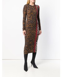 braunes Midikleid mit Leopardenmuster von Versace Jeans