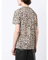 braunes T-Shirt mit einem Rundhalsausschnitt mit Leopardenmuster von Moschino