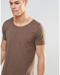 braunes T-Shirt mit einem Rundhalsausschnitt von Asos