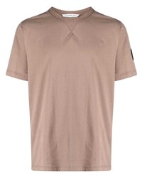 braunes T-Shirt mit einem Rundhalsausschnitt von Calvin Klein Jeans