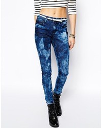 dunkelblaue bedruckte enge Jeans von Glamorous