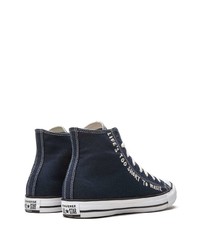 dunkelblaue bedruckte hohe Sneakers aus Segeltuch von Converse