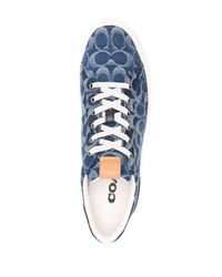 dunkelblaue bedruckte Jeans niedrige Sneakers von Coach