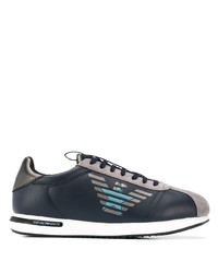 dunkelblaue bedruckte Leder niedrige Sneakers von Emporio Armani