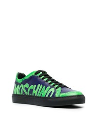 dunkelblaue bedruckte Leder niedrige Sneakers von Moschino