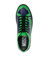 dunkelblaue bedruckte Leder niedrige Sneakers von Moschino