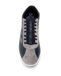 dunkelblaue bedruckte Leder niedrige Sneakers von Emporio Armani