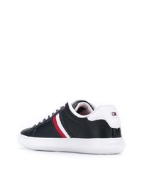 dunkelblaue bedruckte Leder niedrige Sneakers von Tommy Hilfiger