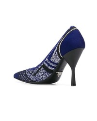 dunkelblaue bedruckte Leder Pumps von Prada