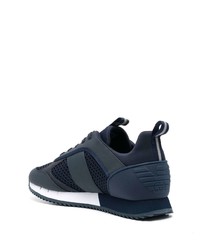 dunkelblaue bedruckte niedrige Sneakers von Ea7 Emporio Armani