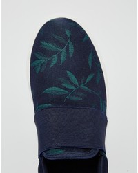 dunkelblaue bedruckte Slip-On Sneakers von Asos