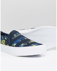 dunkelblaue bedruckte Slip-On Sneakers von Asos