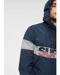 dunkelblaue bedruckte Windjacke von Superdry