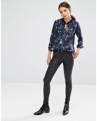 dunkelblaue Bluse mit Blumenmuster von Vero Moda