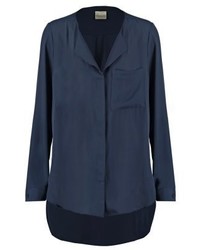 dunkelblaue Bluse mit Knöpfen von Selected Femme