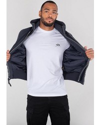 dunkelblaue Bomberjacke von Alpha Industries