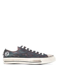 dunkelblaue Camouflage Segeltuch niedrige Sneakers von Converse