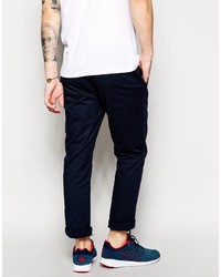 dunkelblaue Chinohose von Asos