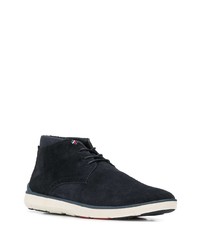 dunkelblaue Chukka-Stiefel aus Wildleder von Tommy Hilfiger