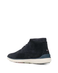 dunkelblaue Chukka-Stiefel aus Wildleder von Tommy Hilfiger