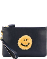 dunkelblaue Clutch von Anya Hindmarch