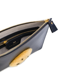 dunkelblaue Clutch von Anya Hindmarch