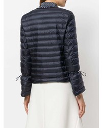 dunkelblaue Daunenjacke von Moncler