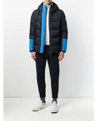 dunkelblaue Daunenjacke von Moncler