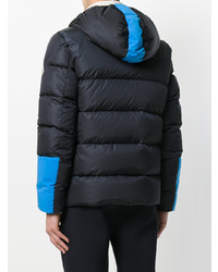 dunkelblaue Daunenjacke von Moncler