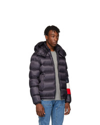 dunkelblaue Daunenjacke von Moncler